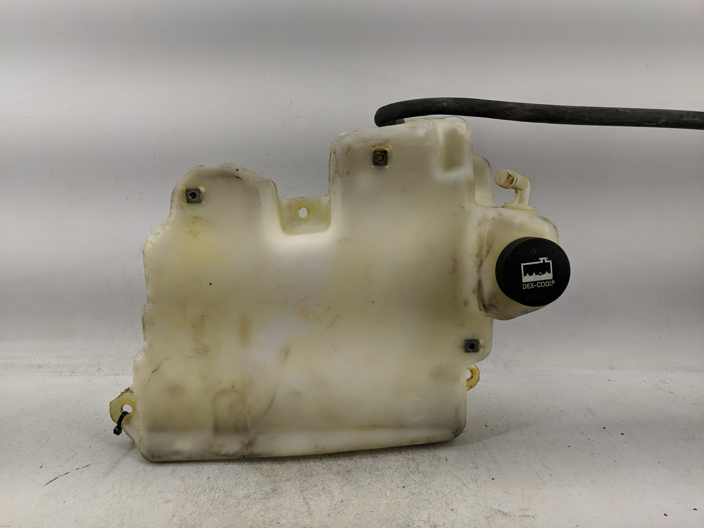 Chevrolet S10 Blazer Radiator Coolant Overflow Expansion Tank Bottle - Oemusedautoparts1.com