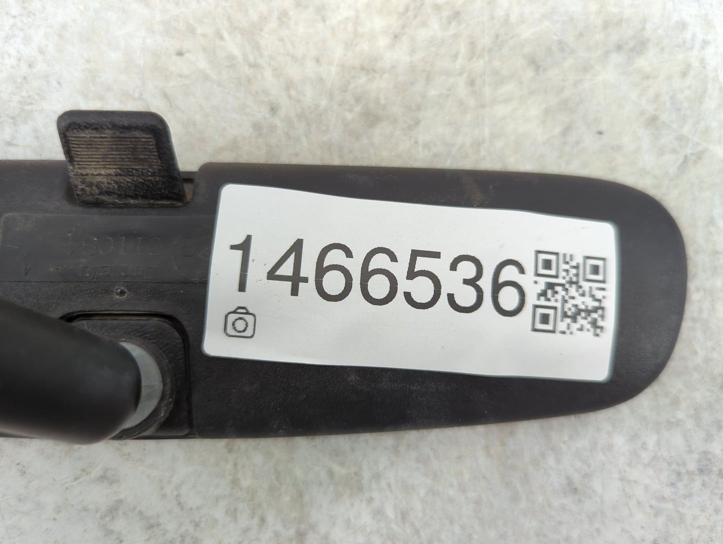 2004 Chevrolet S10 Blazer Interior Rear View Mirror Replacement OEM P/N:E8011084 Fits OEM Used Auto Parts - Oemusedautoparts