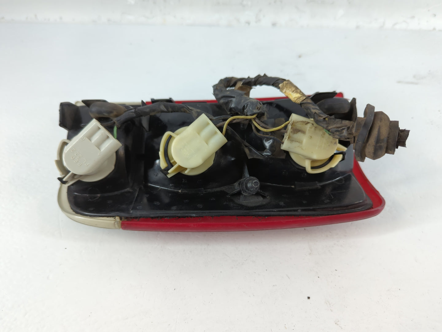 2004 Chevrolet S10 Blazer Tail Light Assembly Driver Left OEM P/N:15113579 Fits OEM Used Auto Parts - Oemusedautoparts1.com