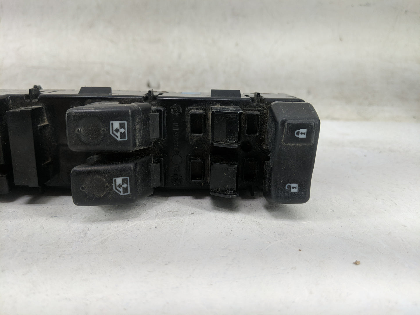 2003-2007 Chevrolet Silverado 1500 Master Power Window Switch Replacement Driver Side Left Fits Fits 2003 2004 2005 2006 200