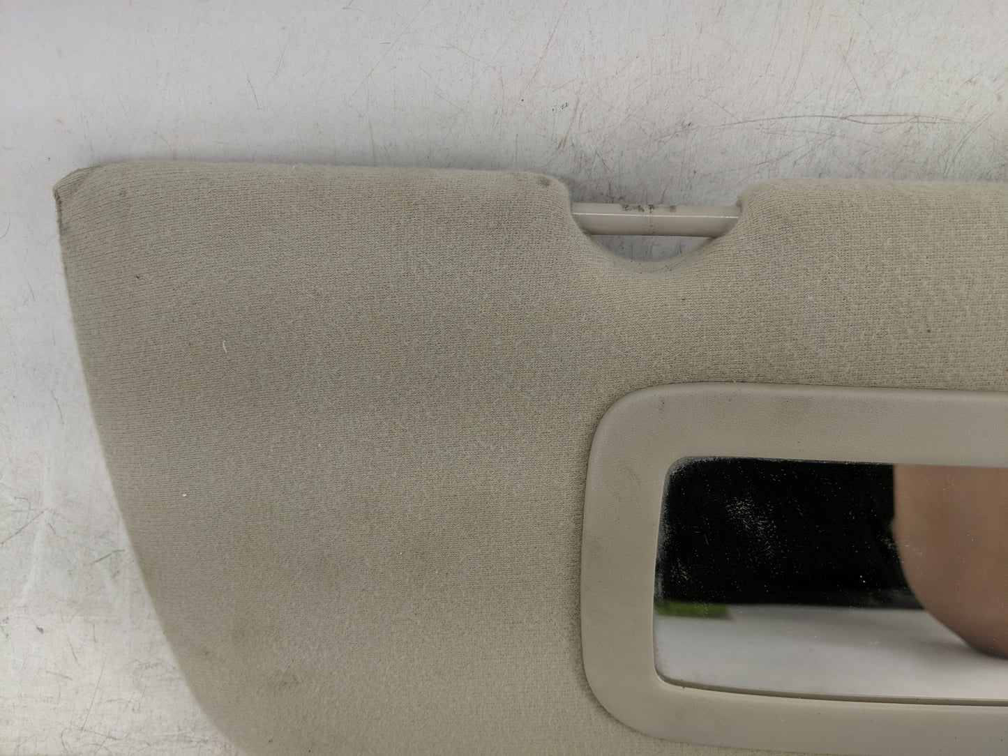 2003-2007 Chevrolet Silverado 1500 Sun Visor Shade Replacement Passenger Right Mirror Fits Fits 2003 2004 2005 2006 2007 OEM