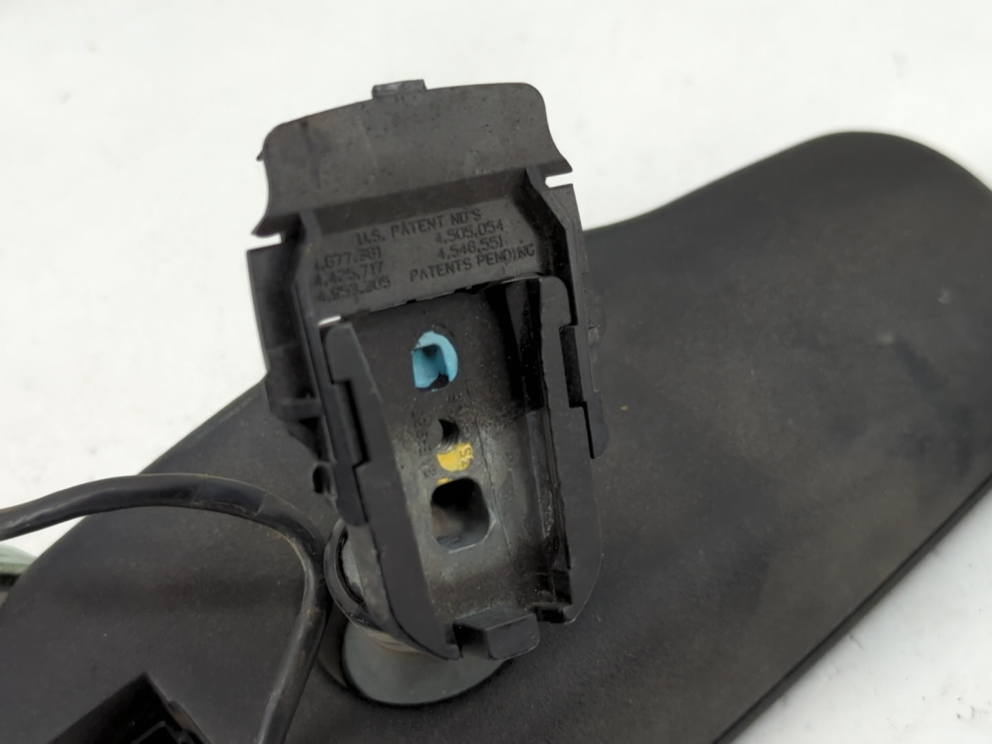 2004 Chevrolet Silverado 1500 Interior Rear View Mirror Replacement OEM Fits OEM Used Auto Parts - Oemusedautoparts1.com