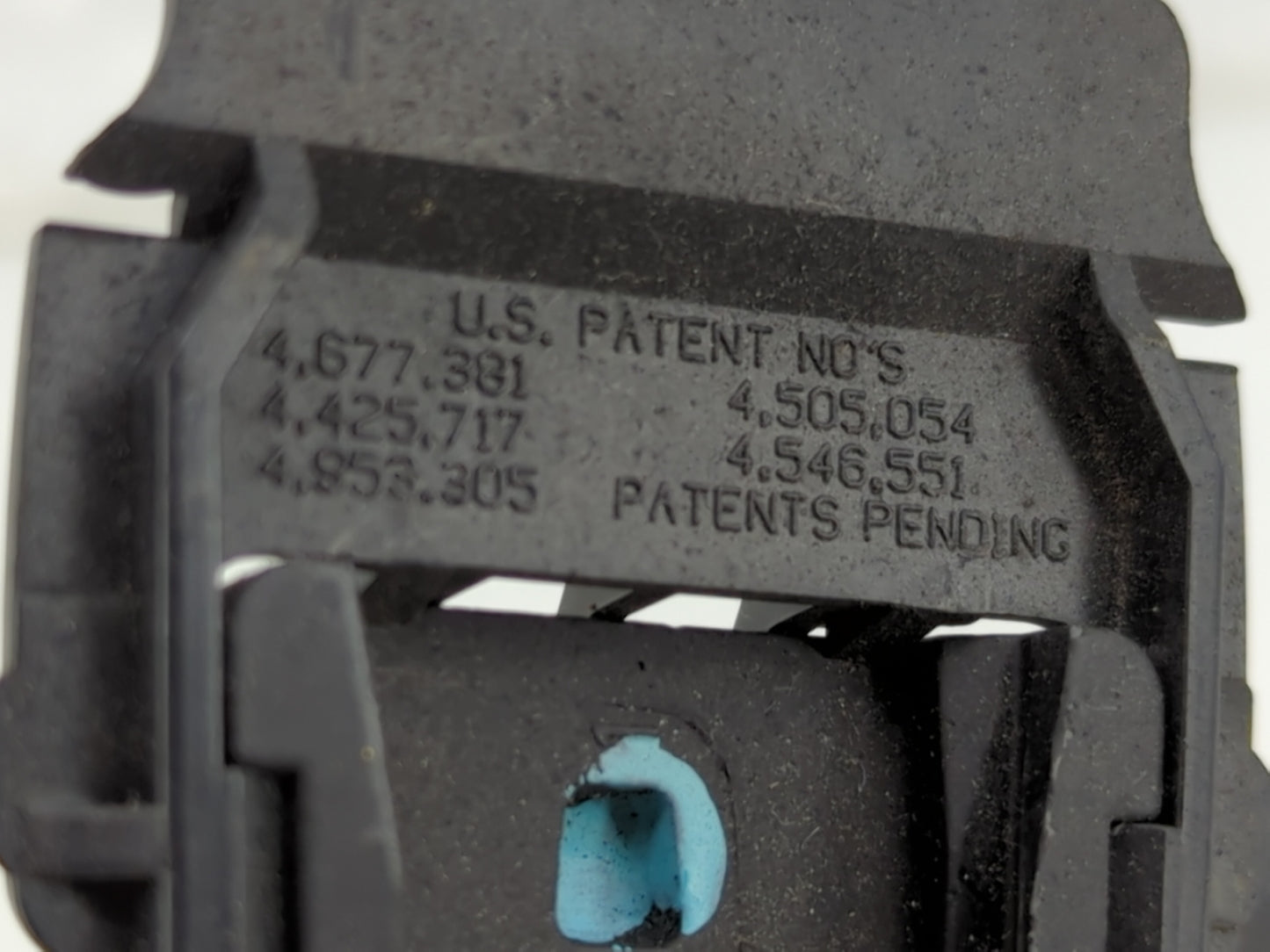 2004 Chevrolet Silverado 1500 Interior Rear View Mirror Replacement OEM Fits OEM Used Auto Parts - Oemusedautoparts1.com