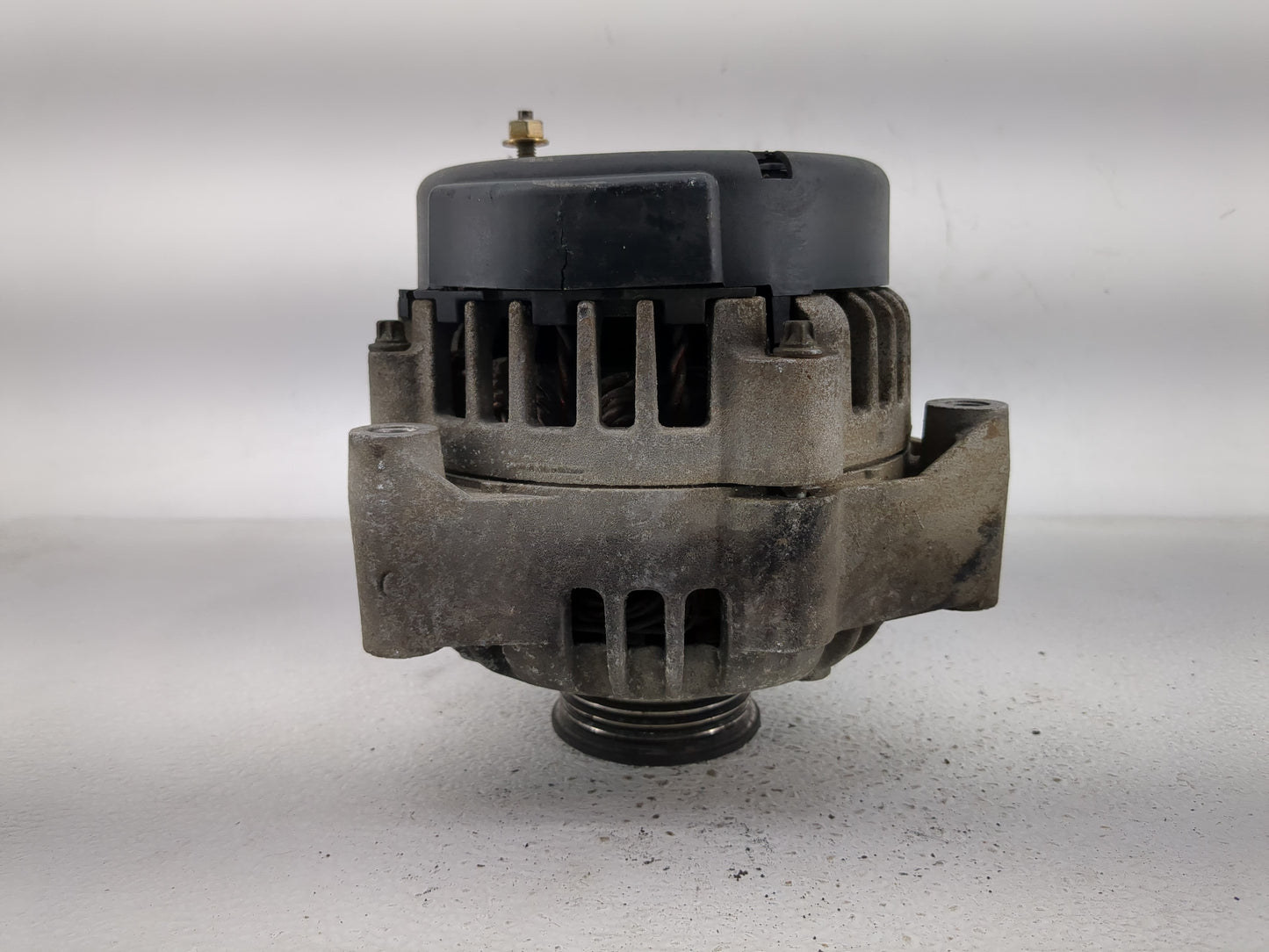 2002-2005 Chevrolet Silverado 1500 Alternator Replacement Generator Charging Assembly Engine OEM P/N:45755616 Fits OEM Used 