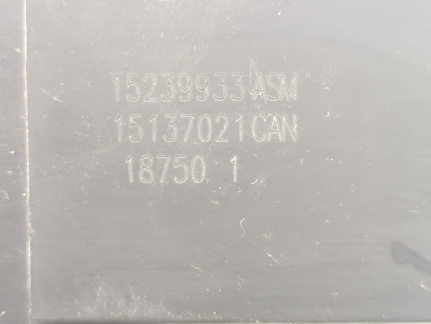 2004 Chevrolet Silverado 1500 Fuel Vapor Charcoal Canister - Oemusedautoparts1.com