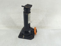 2004 Chevrolet Silverado 1500 Spare Scissor Car Jack - Oemusedautoparts1.com