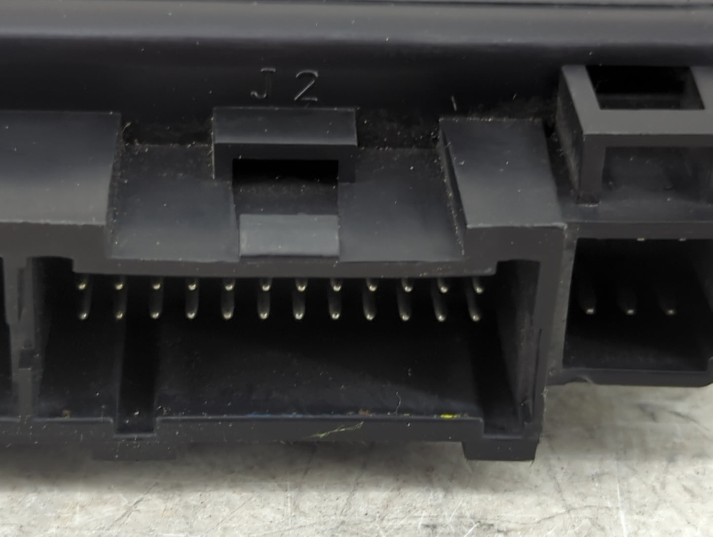 2003 Silverado 1500 Body Control Module Bcm Inner Cabin Fuse Box - Oemusedautoparts1.com