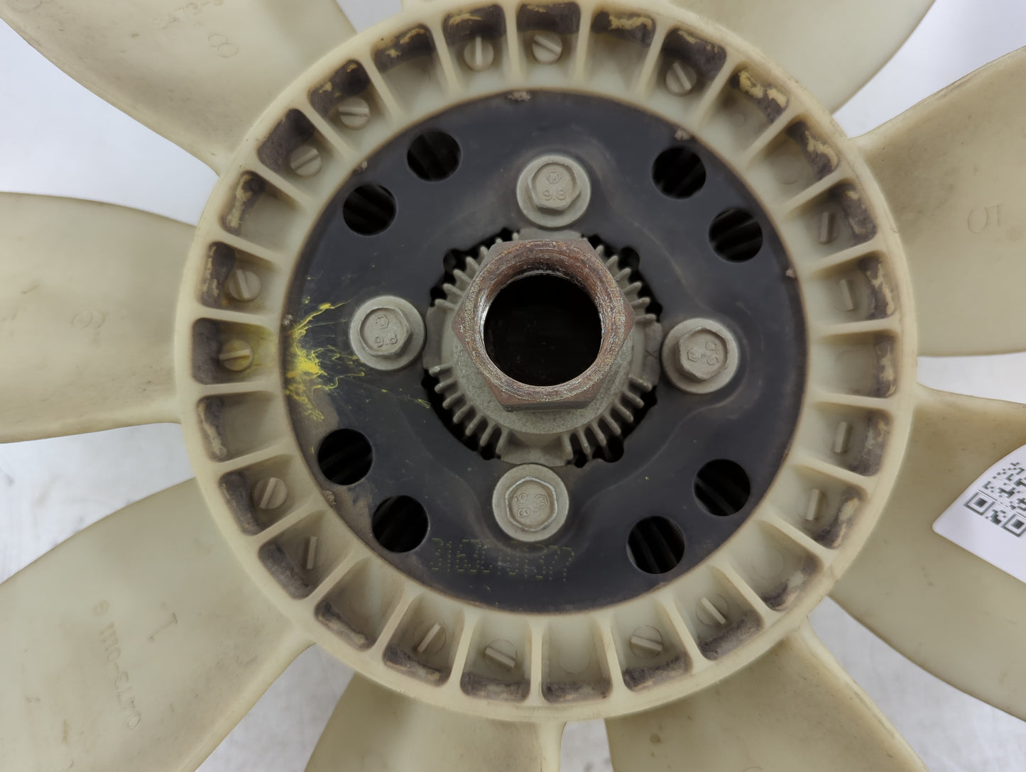 1999-2004 Chevrolet Silverado 1500 Radiator Cooling Fan Clutch 1460757 - Oemusedautoparts1.com