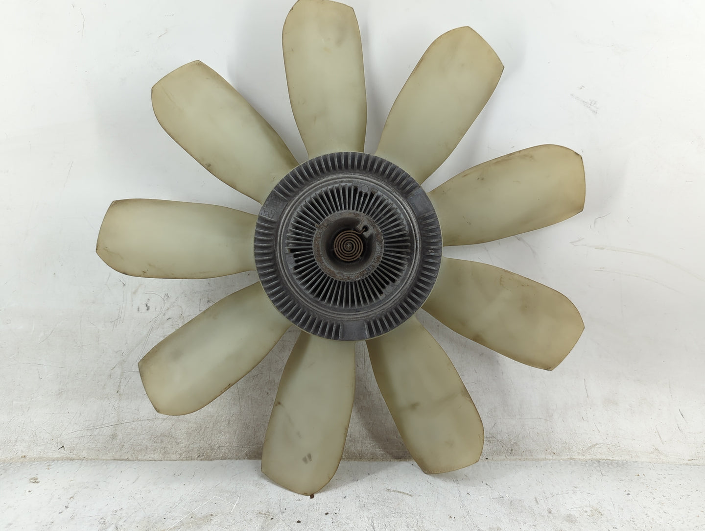 1999-2004 Chevrolet Silverado 1500 Radiator Cooling Fan Clutch 1460757 - Oemusedautoparts1.com