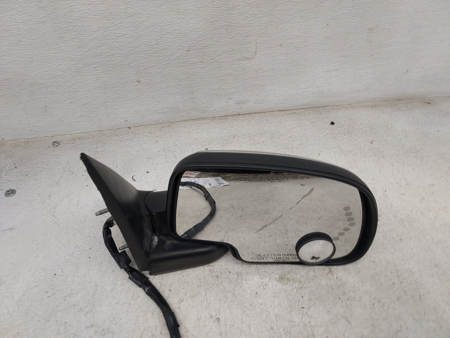 2004 Chevrolet Silverado 1500 Passenger Side View Mirror - Right Door Mirror OEM Used - Oemusedautoparts1.com