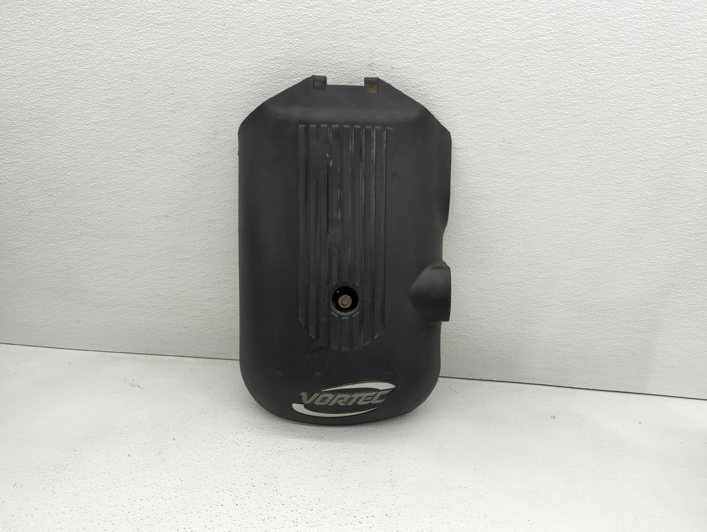 2004 Chevrolet Silverado 1500 Engine Cover - Oemusedautoparts1.com