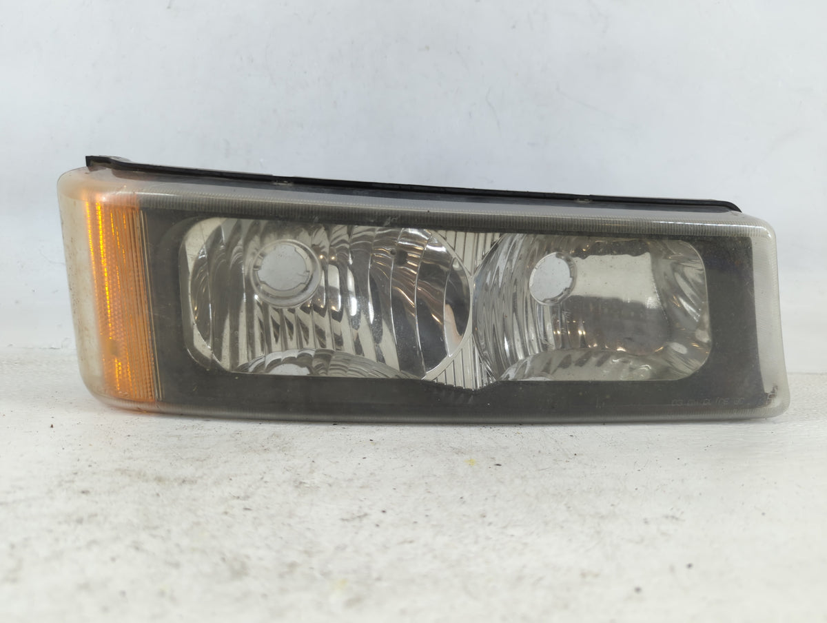 2004 Chevrolet Silverado 1500 Right Turn Signal - Oemusedautoparts1.com
