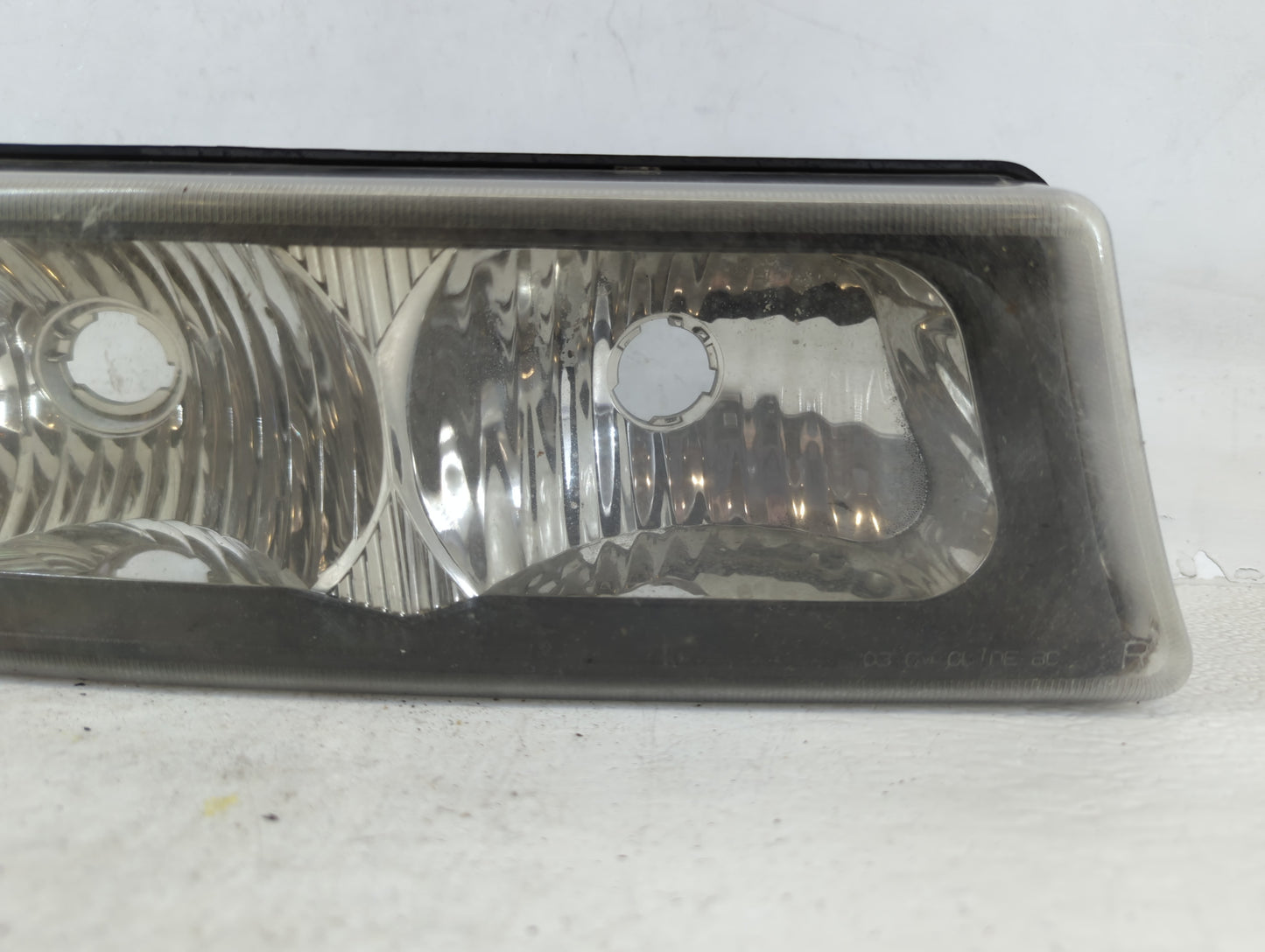 2004 Chevrolet Silverado 1500 Right Turn Signal - Oemusedautoparts1.com