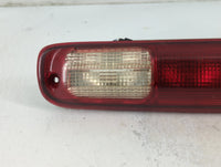 2004 Chevrolet Silverado 1500 High Mounted Stop Third Brake Light Lamp - Oemusedautoparts1.com