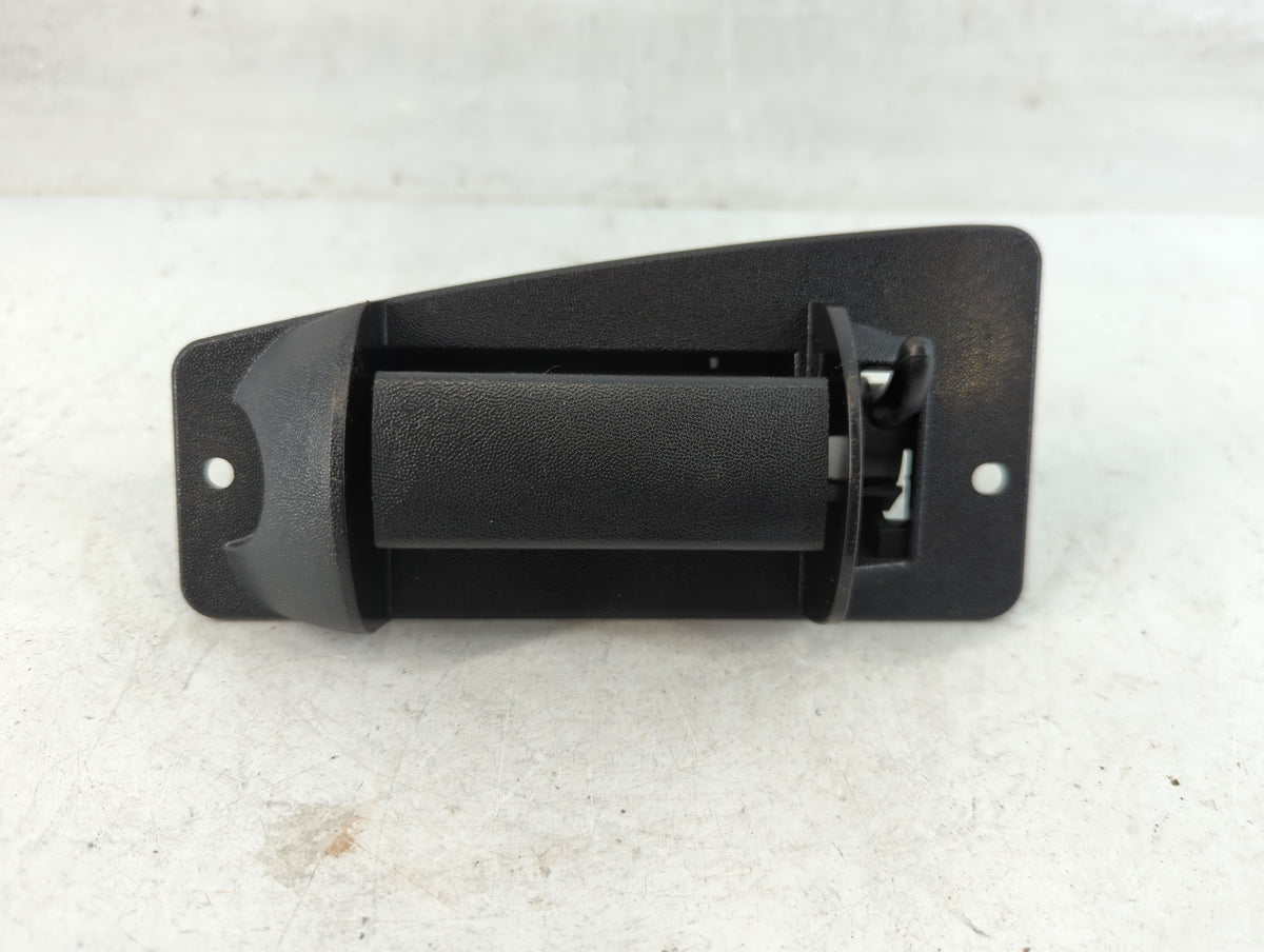 2004 Chevrolet Silverado 1500 Exterior Door Handle Black - Oemusedautoparts1.com