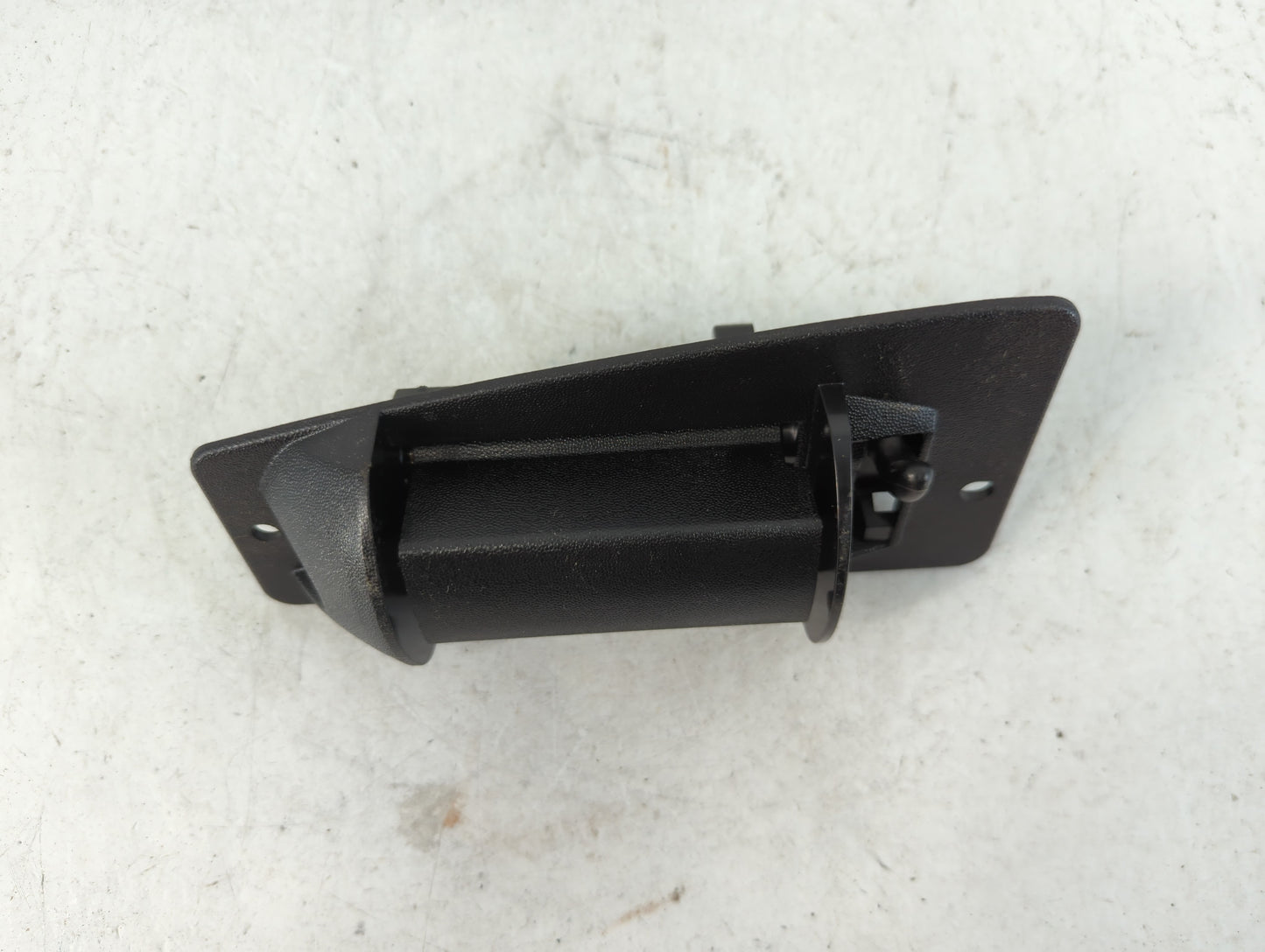 2004 Chevrolet Silverado 1500 Exterior Door Handle Black - Oemusedautoparts1.com