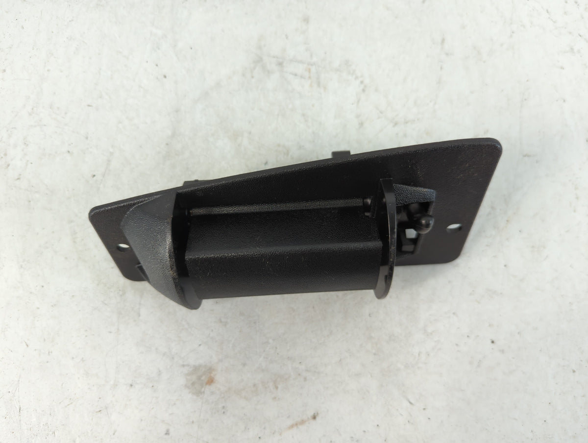 2004 Chevrolet Silverado 1500 Exterior Door Handle Black - Oemusedautoparts1.com