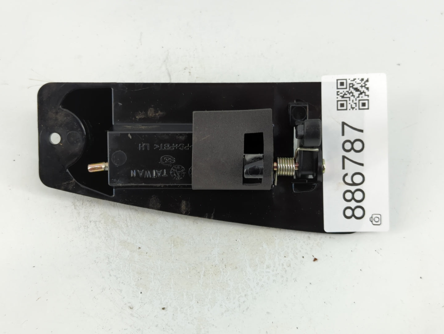 2004 Chevrolet Silverado 1500 Drivers Side Inside Front Door Handle Oem - Oemusedautoparts1.com