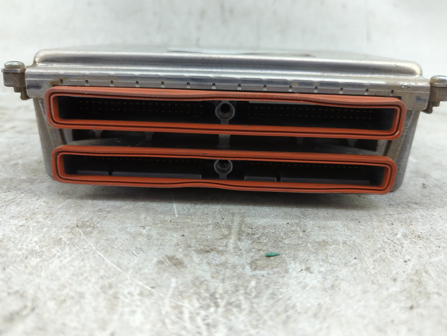 2004 Chevrolet Silverado 1500 Pickup PCM Engine Control Computer ECU ECM PCU OEM P/N:12586243 12587670, 12583659 Fits Fits 2