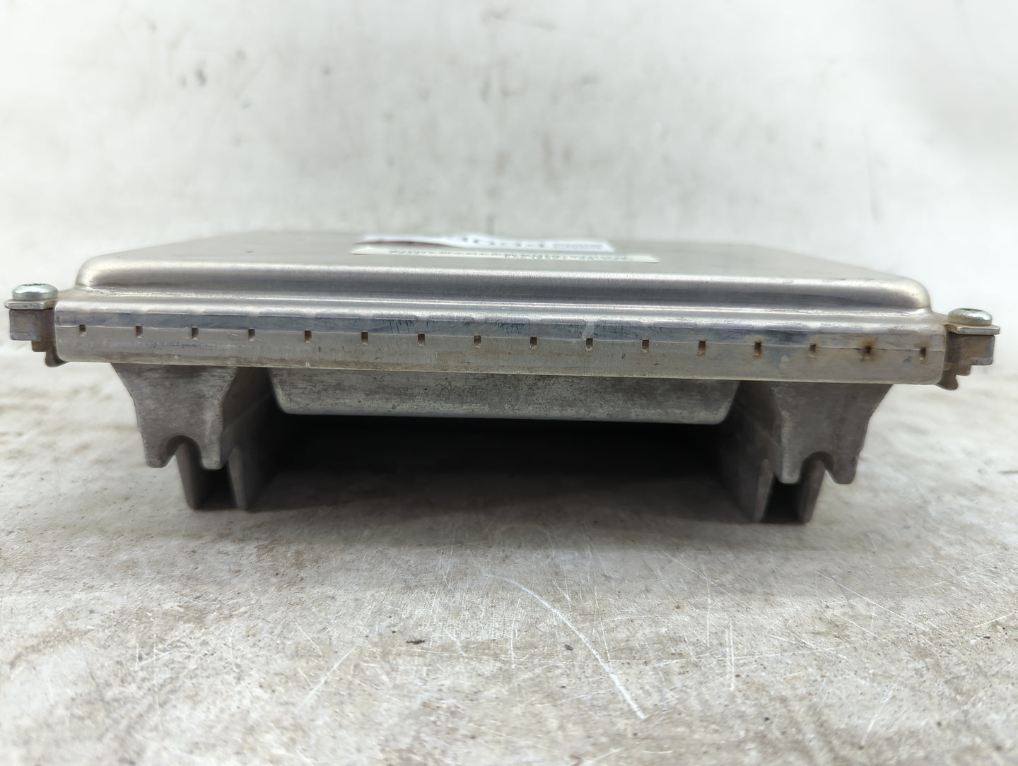 2004 Chevrolet Silverado 1500 Pickup PCM Engine Control Computer ECU ECM PCU OEM P/N:12586243 12587670, 12583659 Fits Fits 2