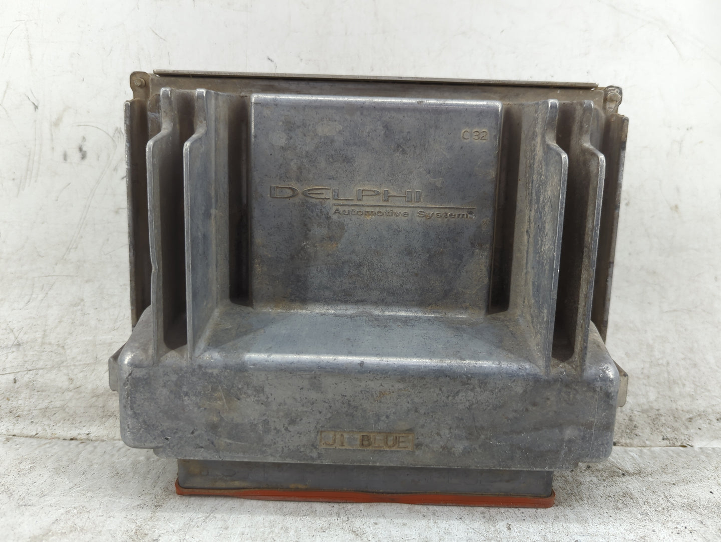 2004 Chevrolet Silverado 1500 Pickup PCM Engine Control Computer ECU ECM PCU OEM P/N:12586243 12587670, 12583659 Fits Fits 2