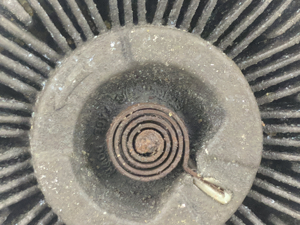 2004 Chevrolet Silverado 2500 Radiator Cooling Fan Clutch - Oemusedautoparts1.com