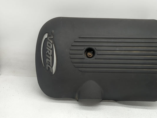 2004 Chevrolet Silverado 2500 Engine Cover