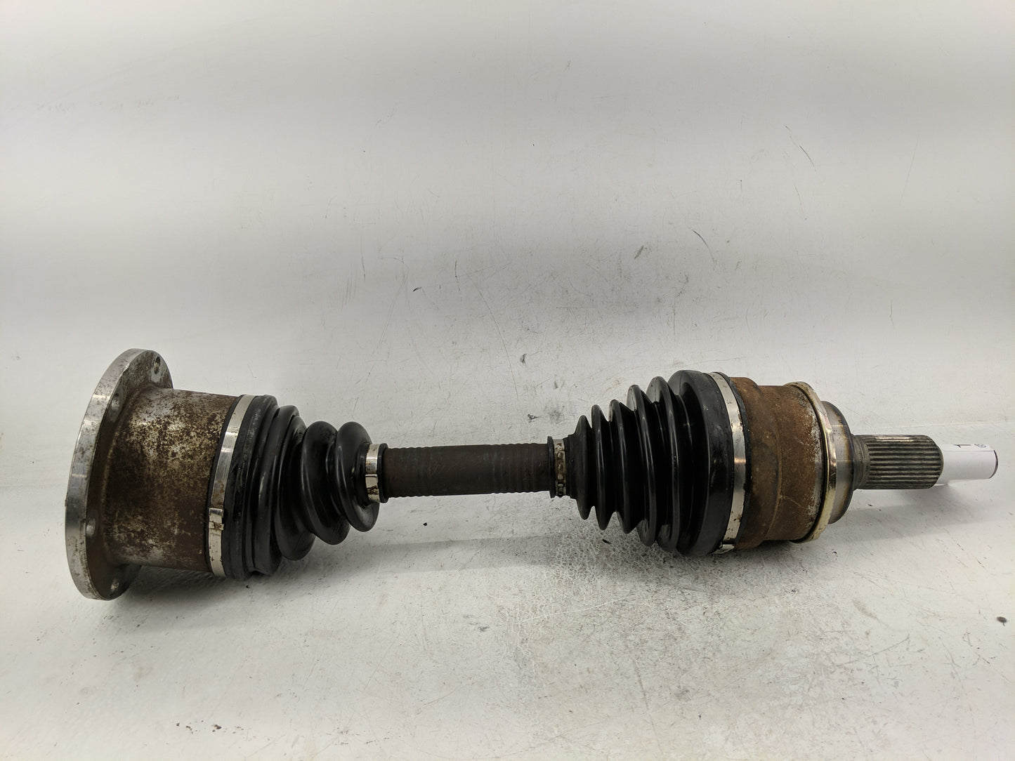 2001-2006 Chevrolet Silverado 3500 Axle Shaft Front Driver Cv C/v - Oemusedautoparts1.com