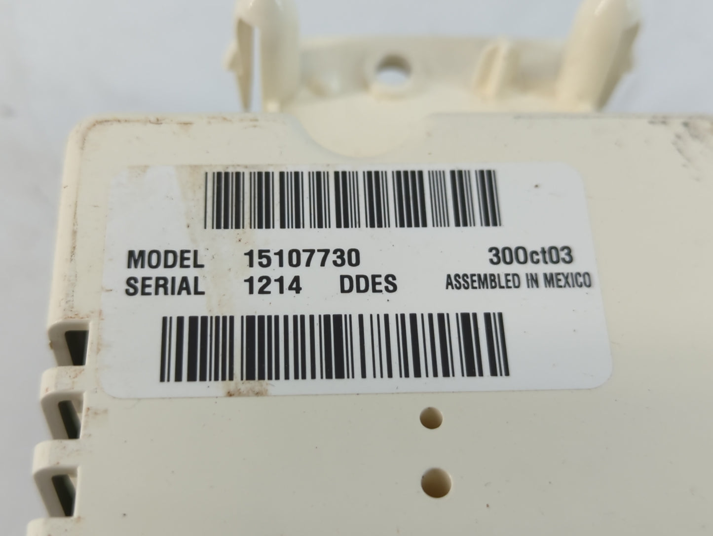 2004-2005 Chevrolet Suburban 1500 Radio AM FM Cd Player Receiver Replacement P/N:15107730 Fits Fits 2003 2004 2005 2006 2007