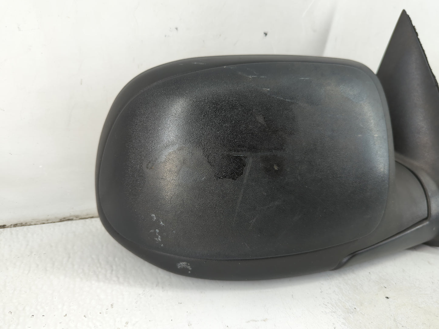 2003-2006 Chevrolet Suburban 1500 Passenger Side View Mirror - Right Door Mirror OEM Used - Oemusedautoparts1.com