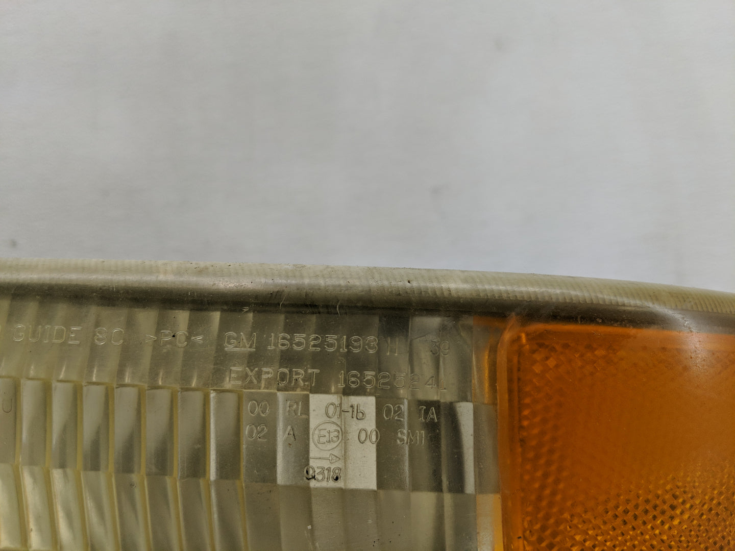2000-2006 Chevrolet Suburban 1500 Driver Left Oem Front Light Lamp - Oemusedautoparts1.com