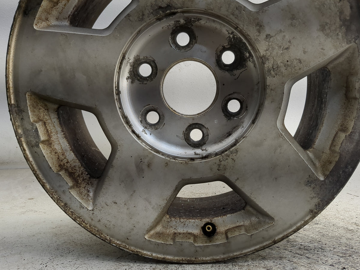 2004-2006 Chevrolet Suburban 1500 Oem Wheel Rim 1318331 - Oemusedautoparts1.com