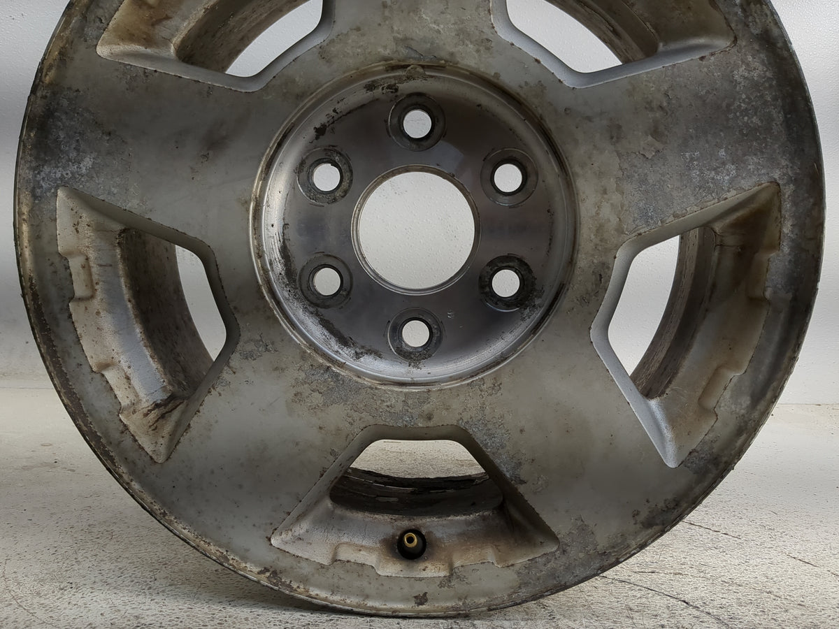 2004-2006 Chevrolet Suburban 1500 Oem Wheel Rim 1323700 - Oemusedautoparts1.com