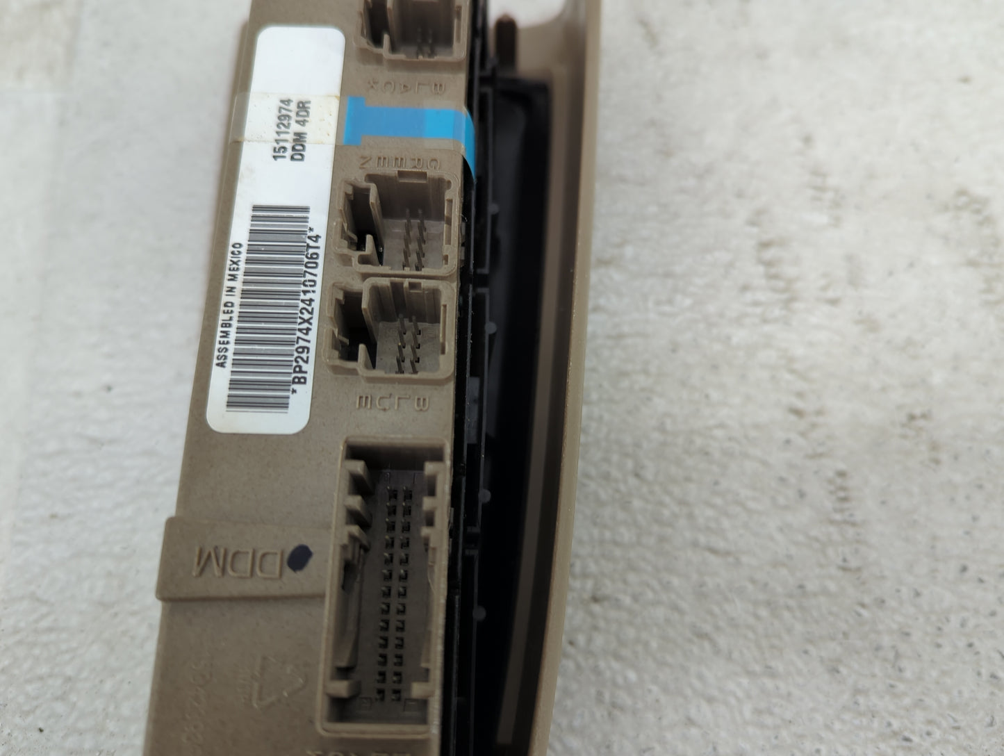 2003-2006 Chevrolet Suburban 1500 Master Power Window Switch Replacement Driver Side Left P/N:15112974 BP2974X2410706T4 Fits