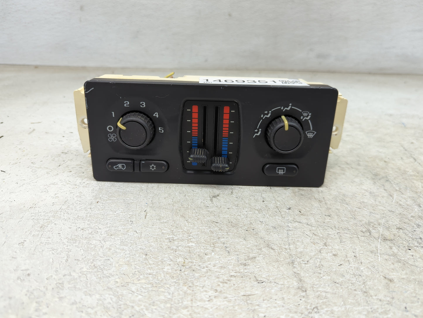 2003-2004 Chevrolet Suburban 1500 Climate Control Module Temperature AC/Heater Replacement P/N:15136889 Fits Fits 2003 2004 