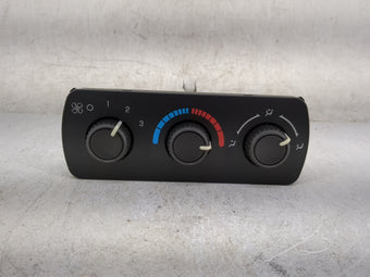 compare product 2003-2006 Chevrolet Suburban 1500 Climate Control Module Temperature AC/Heater Replacement P/N:15112018 Fits OEM Used Auto Parts