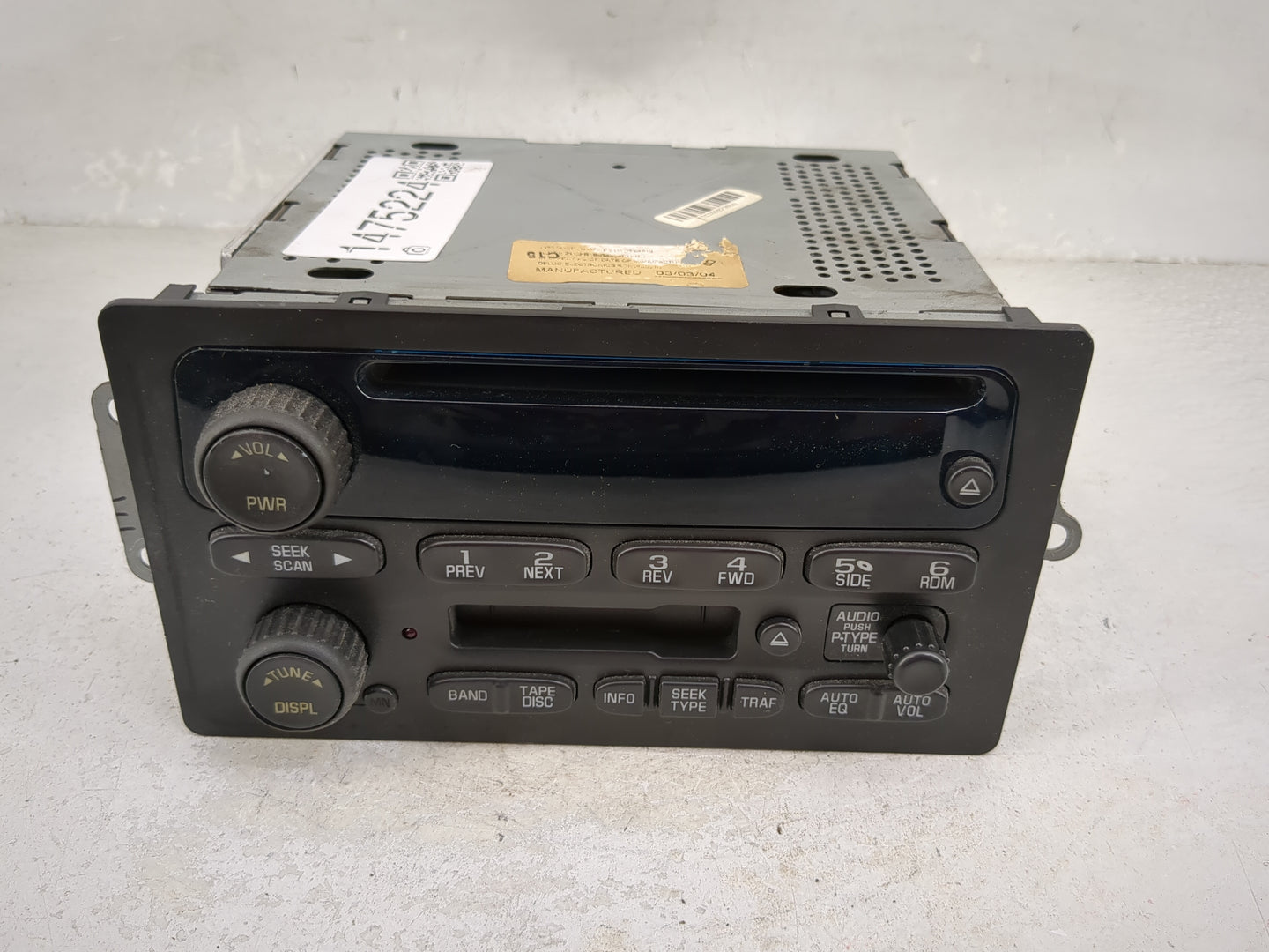 2003-2005 Chevrolet Suburban 1500 Radio AM FM Cd Player Receiver Replacement P/N:15138489 Fits Fits 2003 2004 2005 OEM Used 