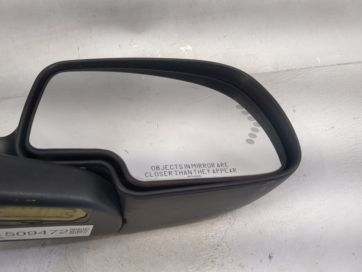 2003-2006 Chevrolet Suburban 1500 Passenger Side View Mirror - Right Door Mirror OEM Used - Oemusedautoparts1.com