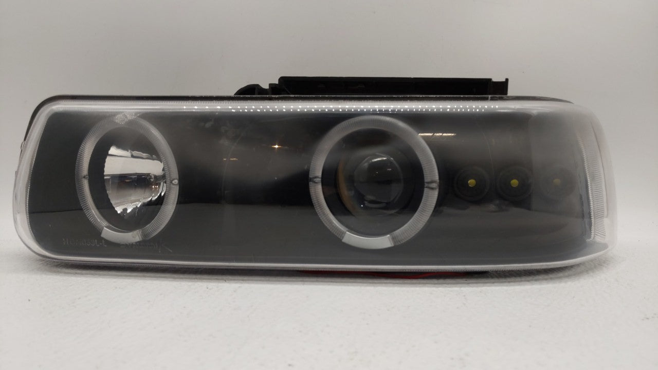 2000 Chevrolet Suburban 1500 Driver Left Oem Head Light Headlight Lamp - Oemusedautoparts1.com