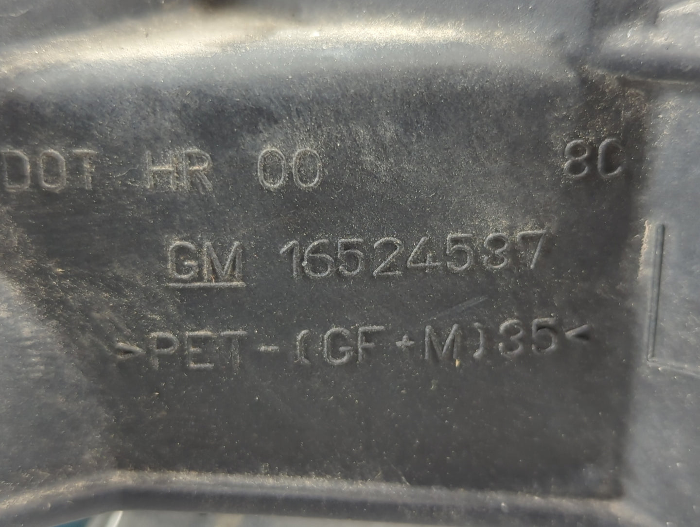 2000 Chevrolet Suburban 1500 Driver Left Oem Head Light Headlight Lamp - Oemusedautoparts1.com