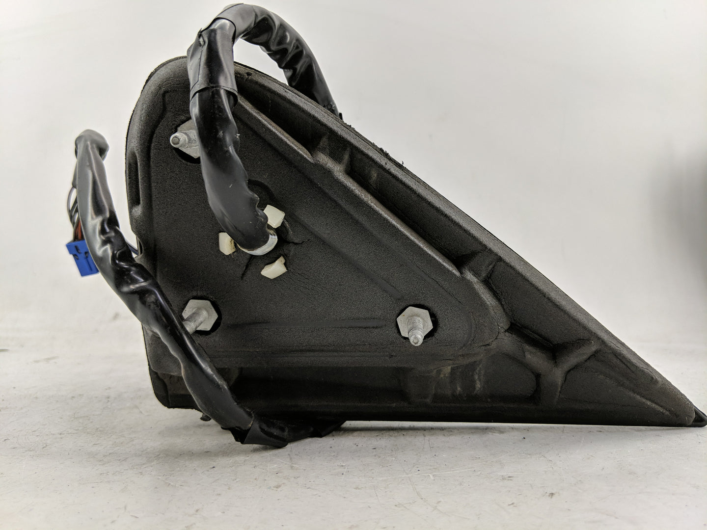 2003-2006 Chevrolet Suburban 2500 Side Mirror Replacement Passenger Right View Door Mirror Fits Fits 2003 2004 2005 2006 OEM