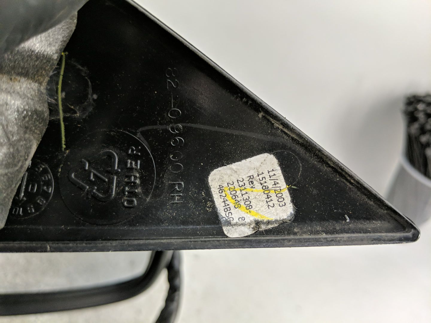 2003-2006 Chevrolet Suburban 2500 Side Mirror Replacement Passenger Right View Door Mirror Fits Fits 2003 2004 2005 2006 OEM