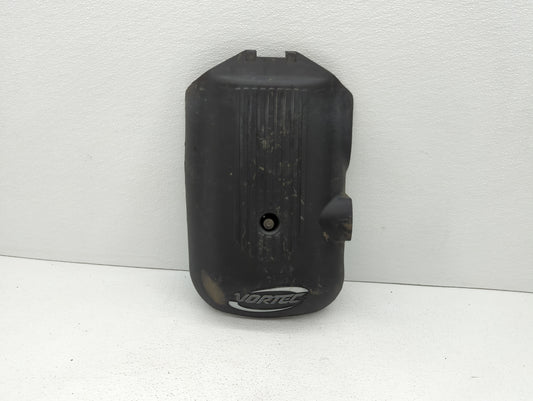 2004 Chevrolet Suburban 2500 Engine Cover - Oemusedautoparts1.com