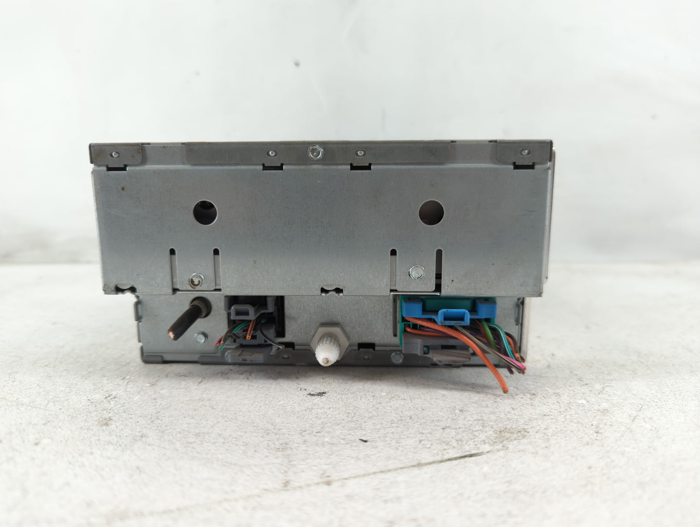 2003-2005 Chevrolet Tahoe Radio AM FM Cd Player Receiver Replacement P/N:1596055 Fits Fits 2003 2004 2005 2006 OEM Used Auto