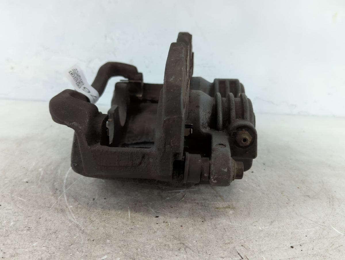 2002-2006 Chevrolet Tahoe Rear Passenger Right Brake Caliper - Oemusedautoparts1.com