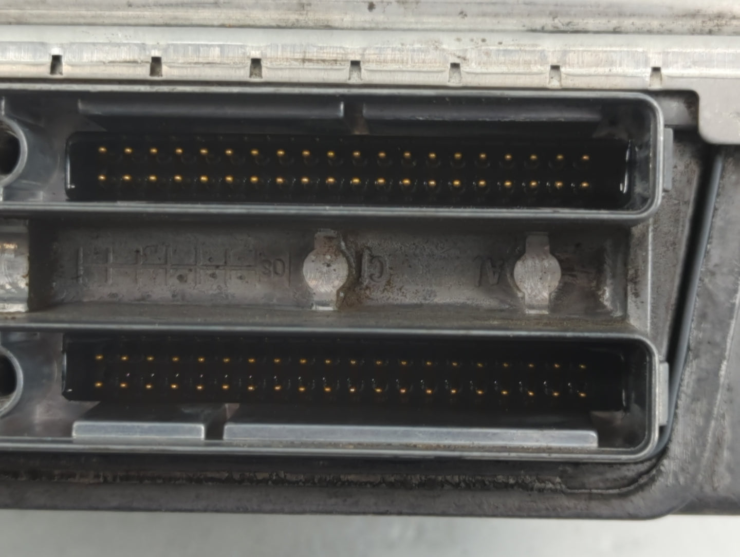 2004 Chevrolet Tahoe PCM Engine Control Computer ECU ECM PCU OEM P/N:12583660 12586242 Fits OEM Used Auto Parts - Oemusedaut