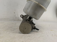 2004-2006 Chevrolet Tahoe Brake Master Cylinder - Oemusedautoparts1.com