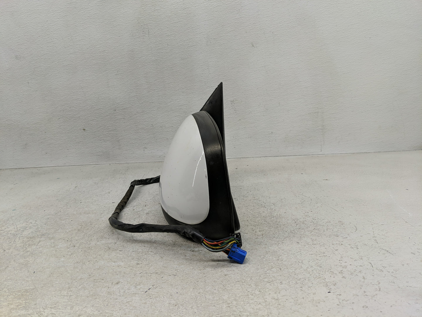 2003-2006 Chevrolet Tahoe Side Mirror Replacement Driver Left View Door Mirror Fits Fits 2003 2004 2005 2006 2007 OEM Used A