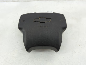 2003-2006 Chevrolet Tahoe Air Bag Driver Left Steering Wheel Mounted Fits Fits 2003 2004 2005 2006 2007 OEM Used Auto Parts 