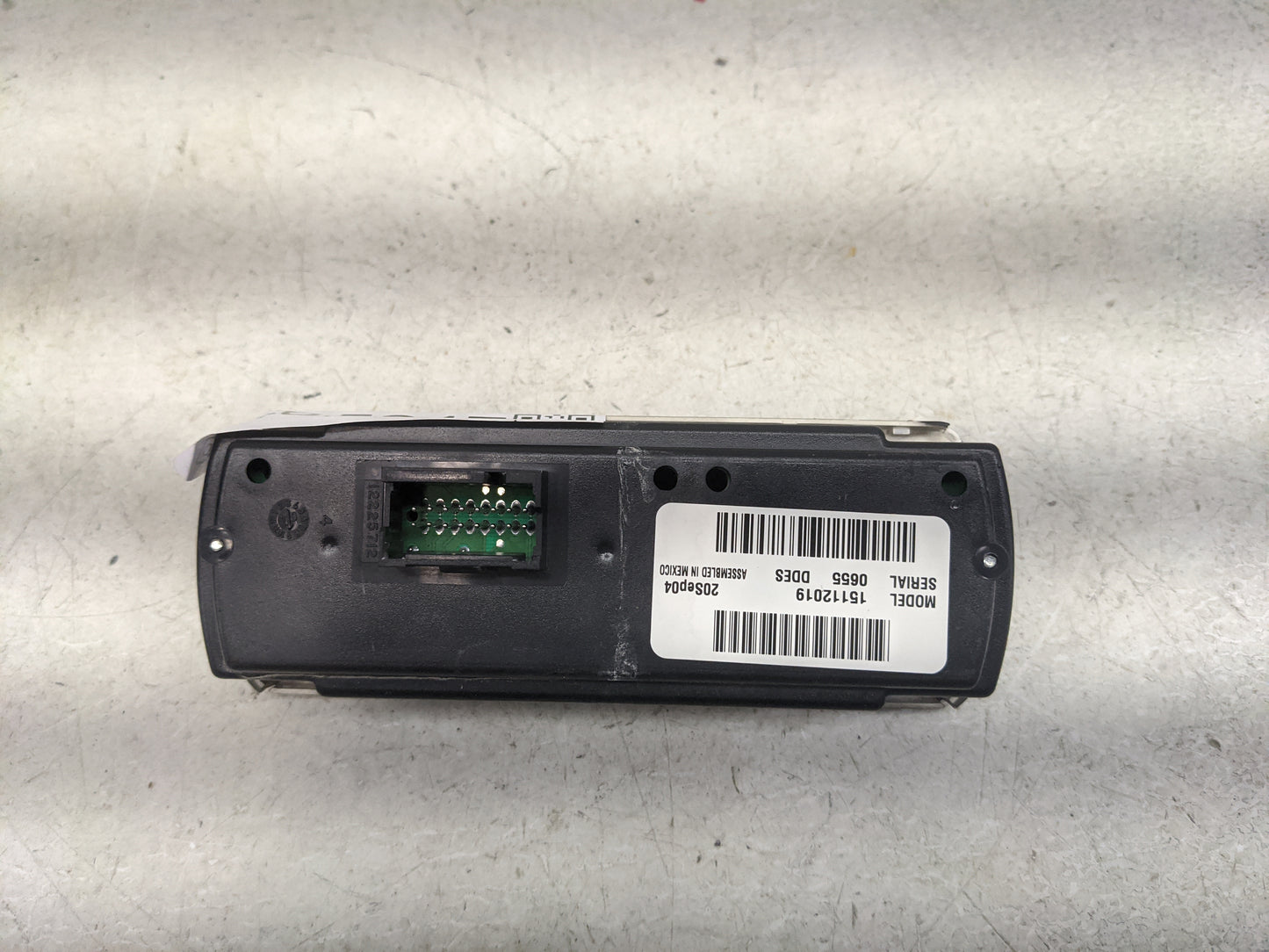2003-2006 Chevrolet Tahoe Climate Control Module Temperature AC/Heater Replacement P/N:15112019 Fits Fits 2003 2004 2005 200
